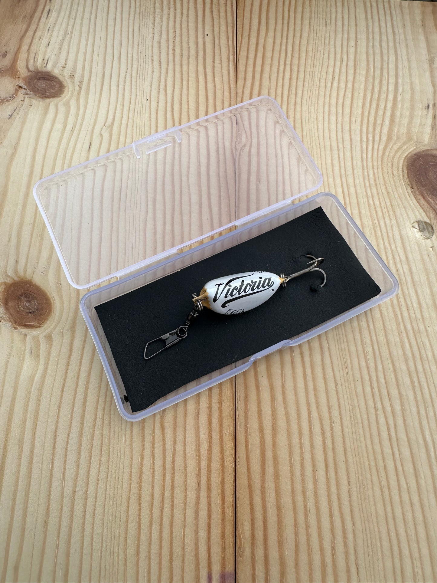 Cerveza Victoria Beer Bottle Cap Lure